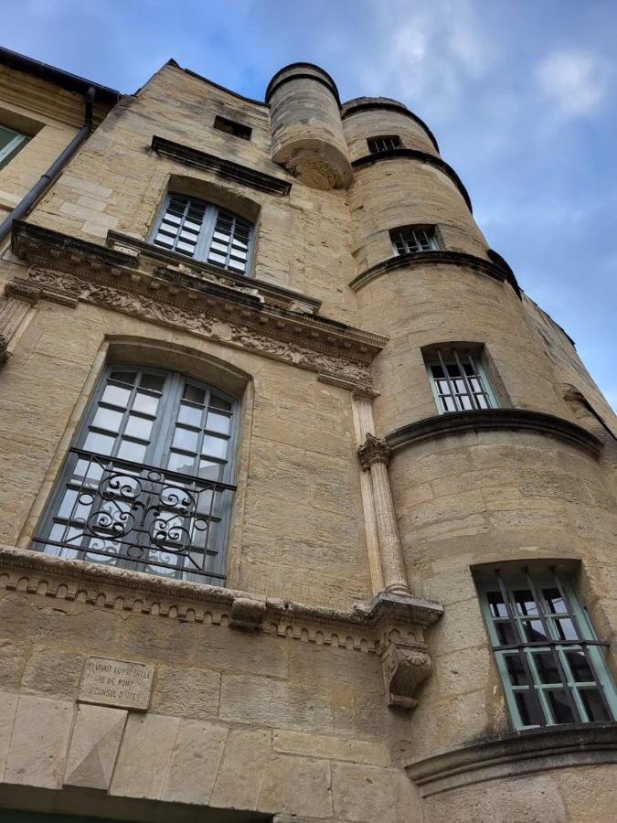 Uzes, Au Coeur Du Centre Medieval Le Logis Du Consul Un Bien D'Exception Du Xvieme Siecle Exteriör bild