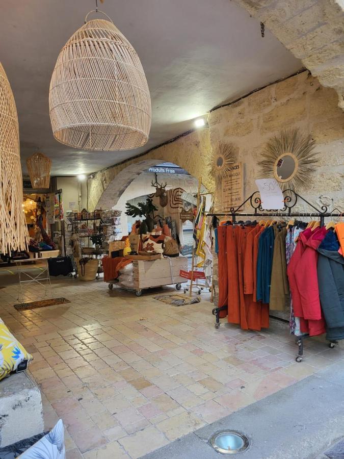 Uzes, Au Coeur Du Centre Medieval Le Logis Du Consul Un Bien D'Exception Du Xvieme Siecle Exteriör bild