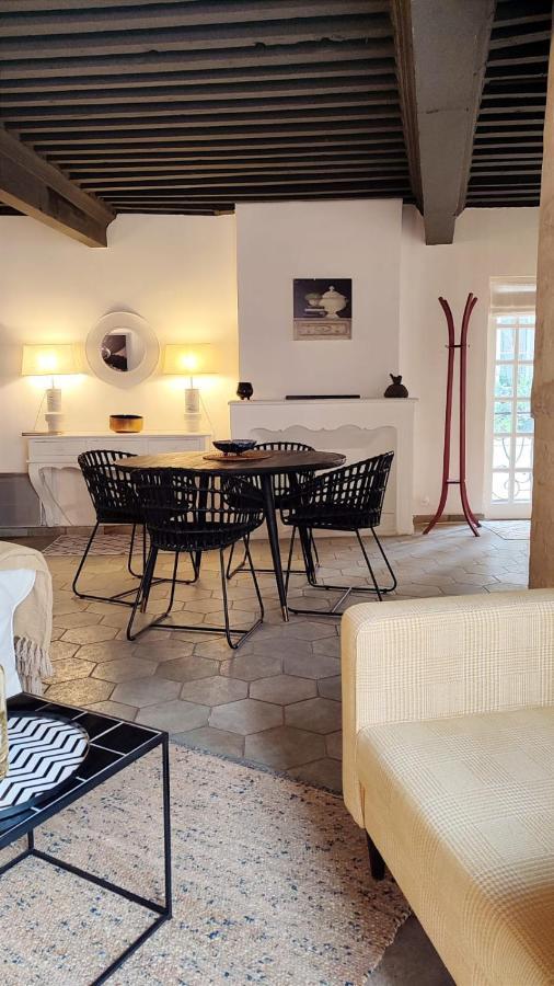 Uzes, Au Coeur Du Centre Medieval Le Logis Du Consul Un Bien D'Exception Du Xvieme Siecle Exteriör bild